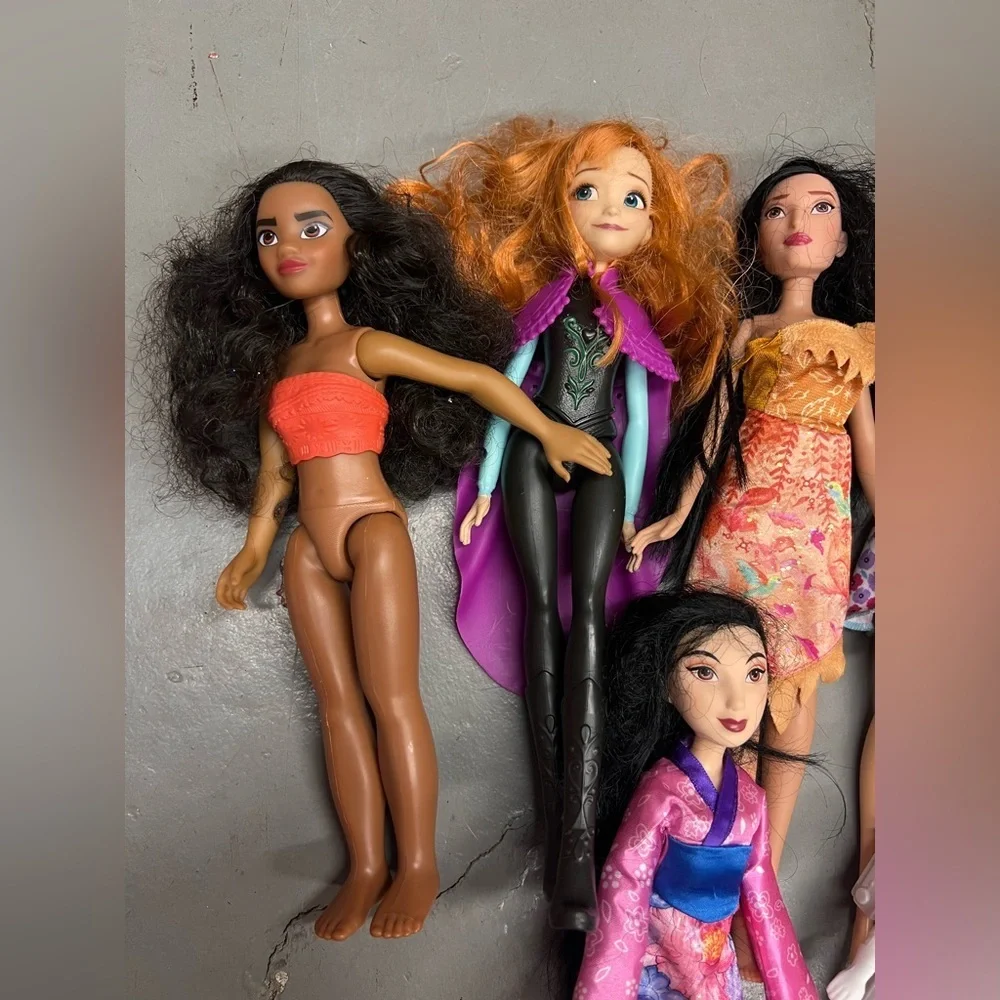 Disney Princess Barbie Doll Bundle - Picture 2 of 3
